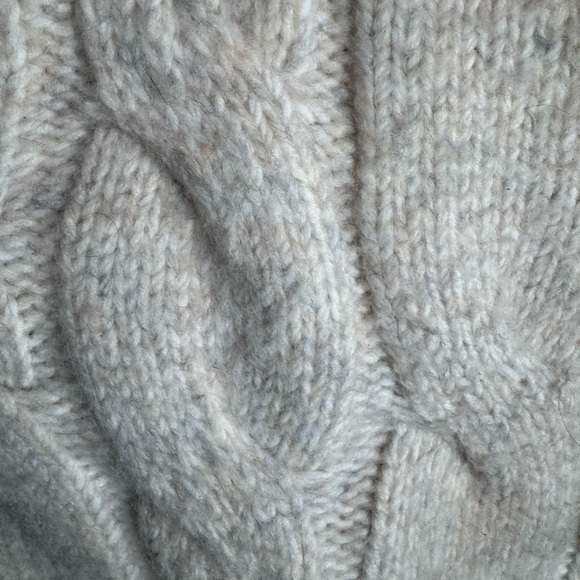 Karen Kane Women's Cream Cable Knit V-Neck Sweater Vest. NWOT - Picture 3 of 7